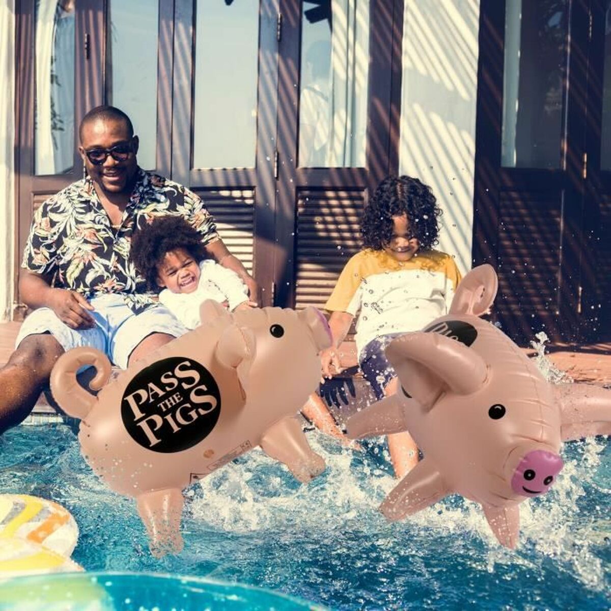 Opblaasbaar Winning Moves Jeu de Cochons Geants (FR)